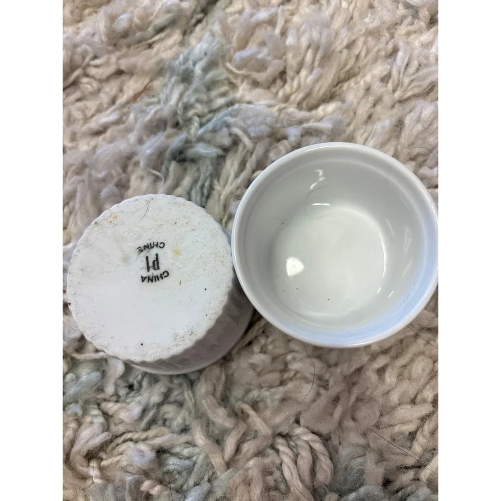 Pier 1 Imports White Porcelain Ramekins and Scalloped Dish Set 3 Piece